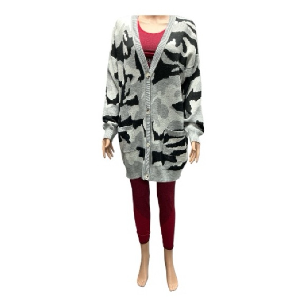 Stylish Gray and Black Camouflage Cardigan